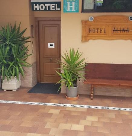 Hotel Alina كانجاس ديل نارسيا المظهر الخارجي الصورة