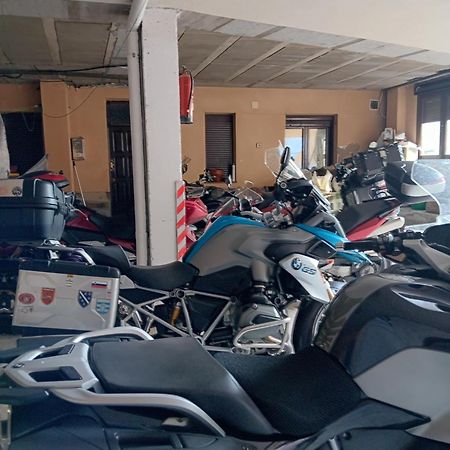 Hotel Alina كانجاس ديل نارسيا المظهر الخارجي الصورة