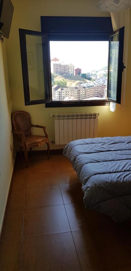 Hotel Alina كانجاس ديل نارسيا الغرفة الصورة