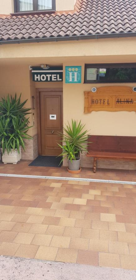 Hotel Alina كانجاس ديل نارسيا المظهر الخارجي الصورة
