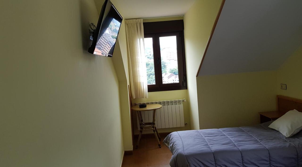 Hotel Alina كانجاس ديل نارسيا المظهر الخارجي الصورة