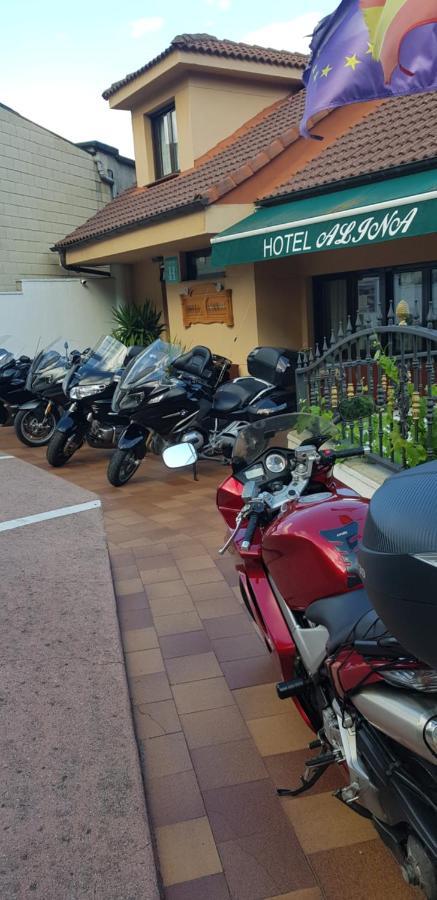 Hotel Alina كانجاس ديل نارسيا المظهر الخارجي الصورة